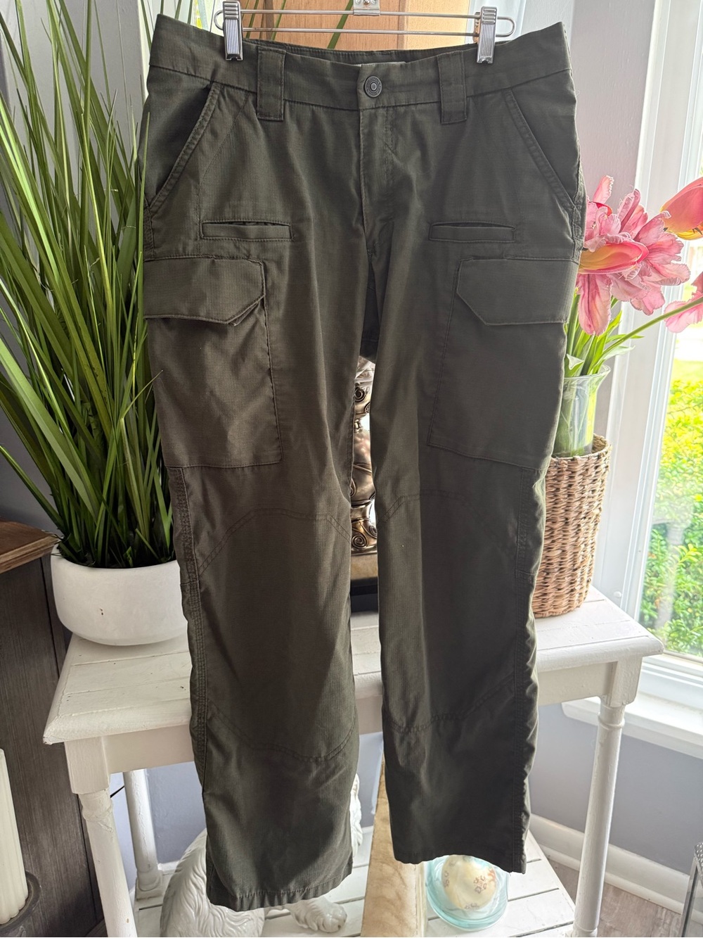 First Tactical Green Cargo Pants Women’s Size 10 Regular